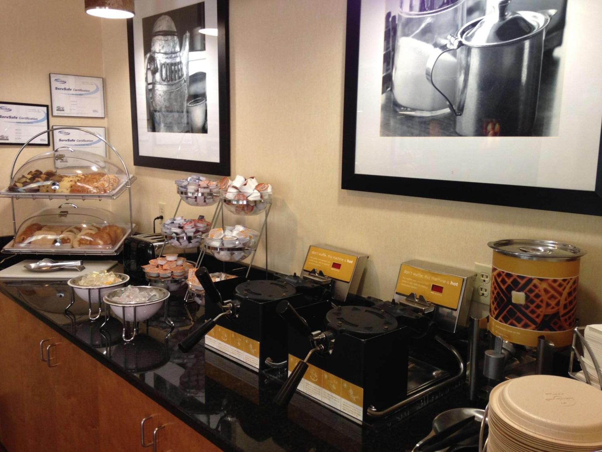 Hampton Inn New Bern Esterno foto